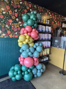 Freestanding Organic Balloon Garland